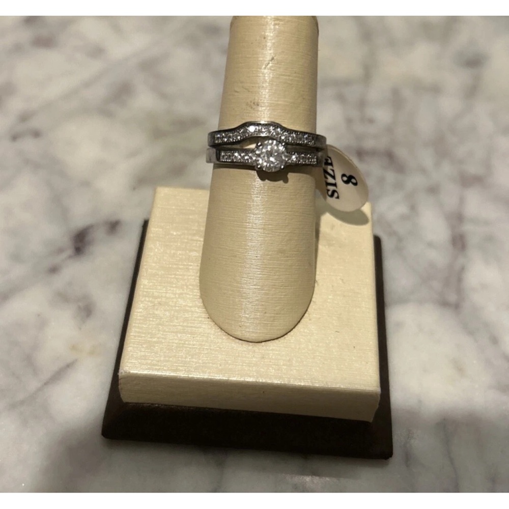 Elegant sterling Silver Women's engagement Ring Set size 7,8
